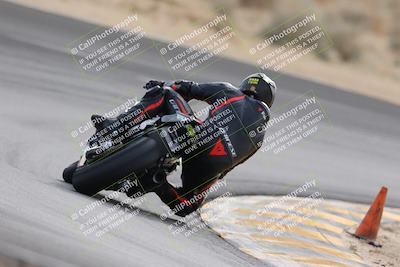 media/Dec-17-2022-SoCal Trackdays (Sat) [[224abd9271]]/Turn 10 Backside (120pm)/